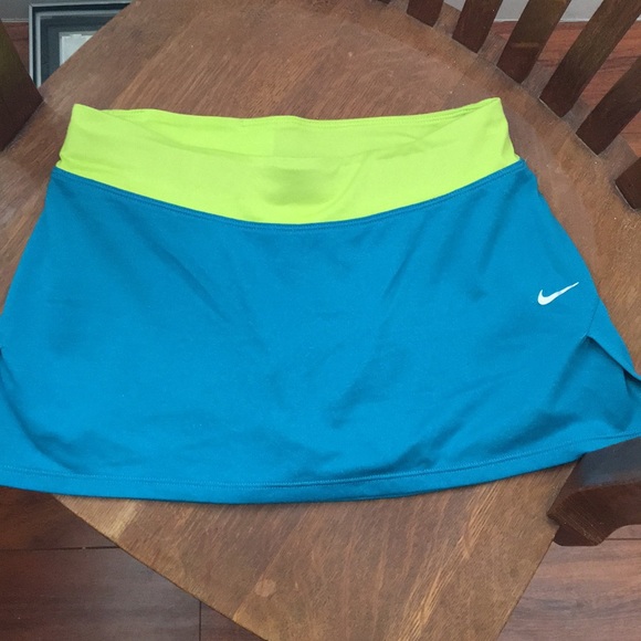 Nike Dresses & Skirts - Nike Dry Fit skirt, Size XS